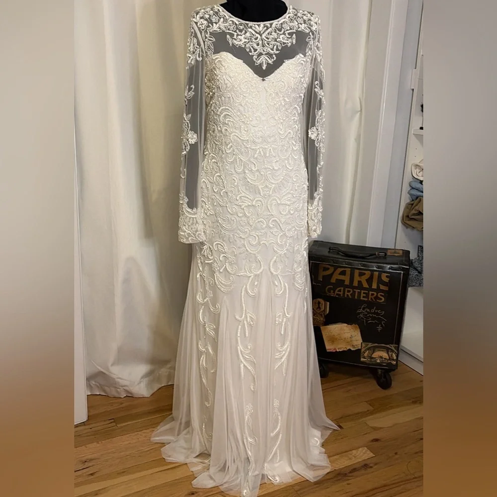 Ivory sequined wedding dress size 8 sheer beaded bodice and long sleeves long - Picture 1 of 9